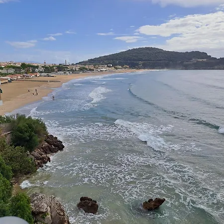 Apartment Aura